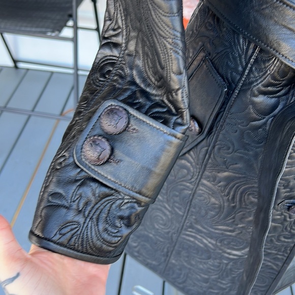 Never worn!! Quilted Leather Coat!!! - Picture 3 of 9